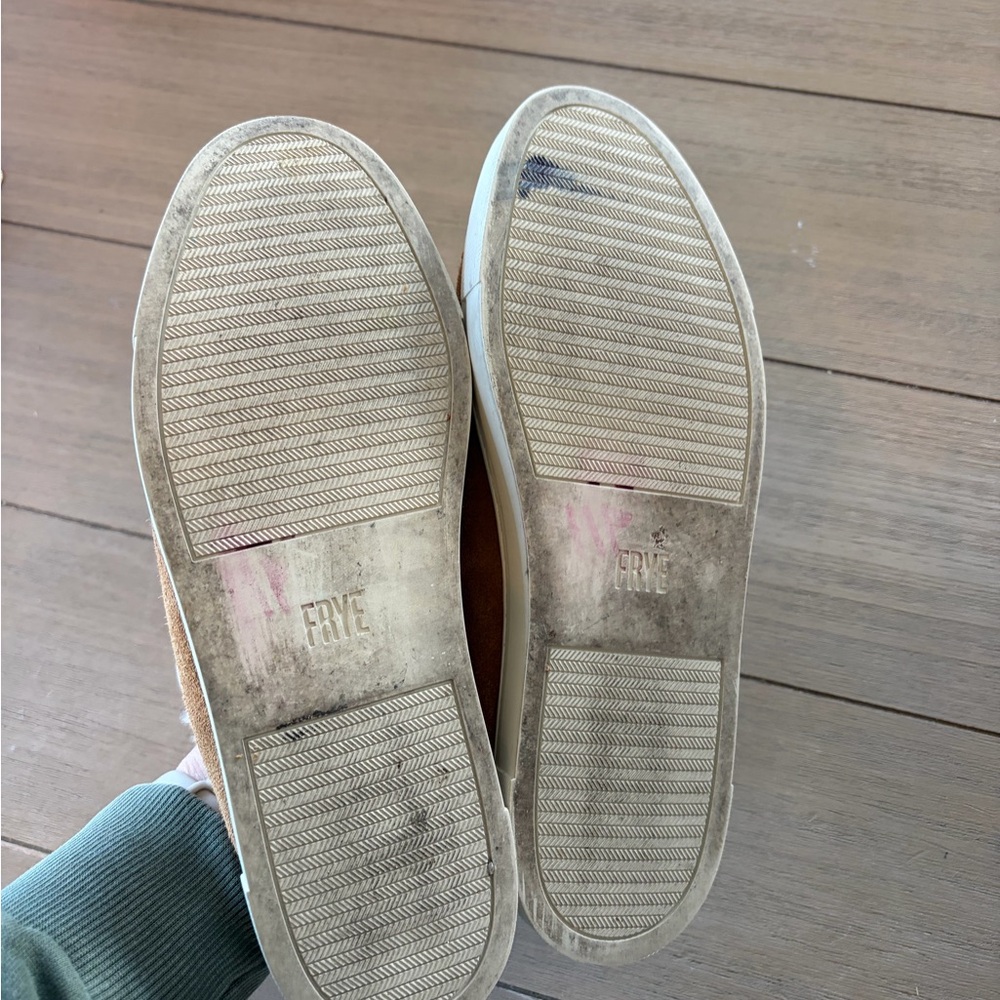Frye Ivy genuine shearling sneaker mules in brown suede - Picture 5 of 5